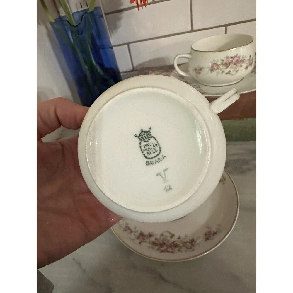Vintage Selb Paul Mueller Set Of 2 Tea Cups & Saucers Gold Trim Pink Roses